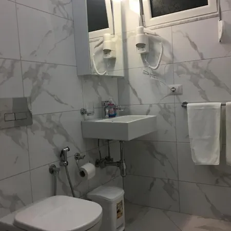 Pensión Orkidea Sarandë