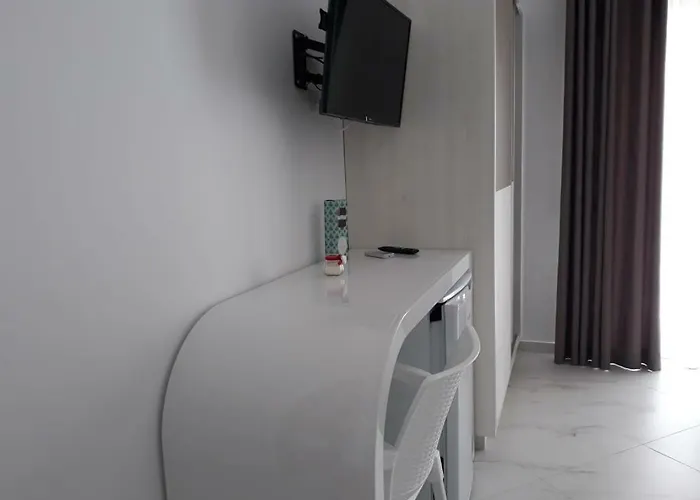 Orkidea 招待所 Sarandë